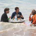petit dejeuner en pleine GASTSTUBE im Atlantischen Ozean 2006